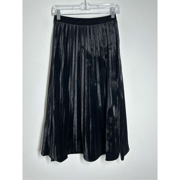 By Burgundy High Elastic Waist Velvet Pleated Midi Skirt Black Size M See Notes - Picture 1 of 13